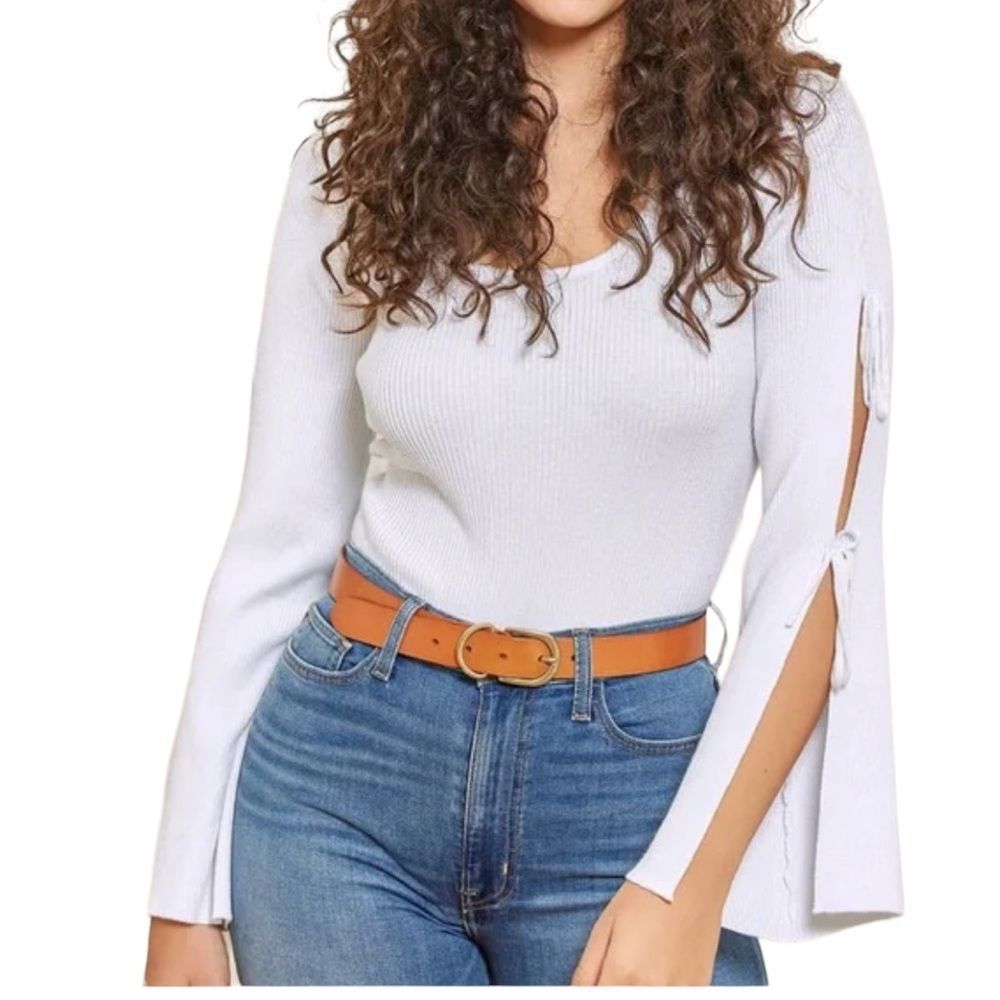 Lulu's White Long Sleeve Bodysuit